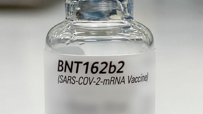 BNT162b2 (SARS-CoV-2 vaccine) BNT162b2 (SARS-CoV-2 vaccine)