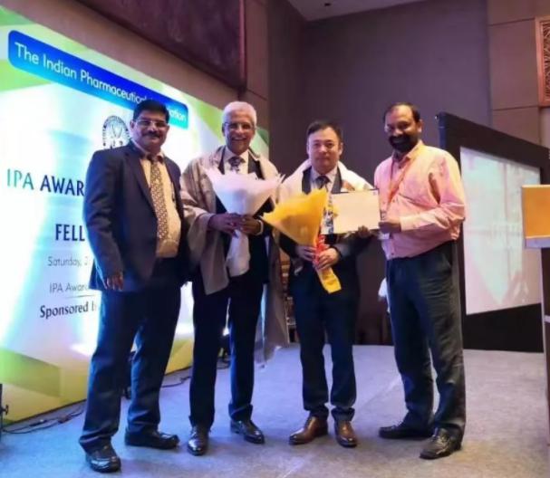Mr. James Ho, the founder of CliniExpert, was invited to attend the 71st Indian Pharmaceutical Congress and was awarded the International Contribution Award Mr. James Ho, the founder of CliniExpert, was invited to attend the 71st Indian Pharmaceutical Congress and was awarded the International Contribution Award